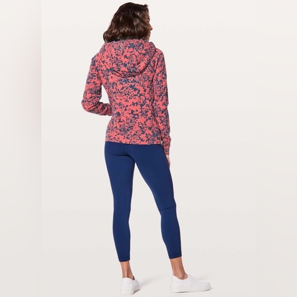 Lululemon Scuba Hoodie *Light Cotton Fleece - Picture 2 of 8